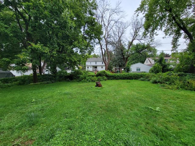 966 Allen Avenue, West Saint Paul, MN 55118