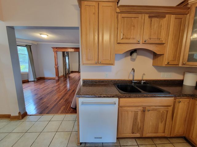 966 Allen Avenue, West Saint Paul, MN 55118