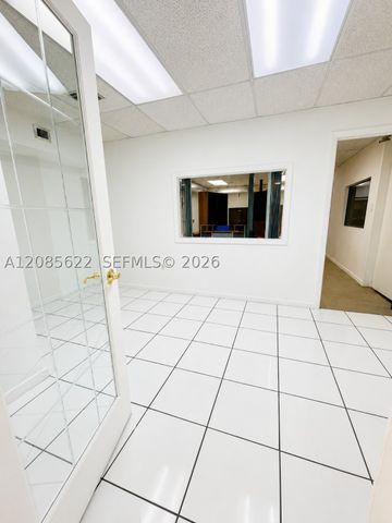 3100 Milam Dairy Rd 112, Miami, FL 33122