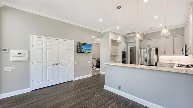 6911 RIVERSEDGE STREET CIRCLE, Bradenton, FL 34202