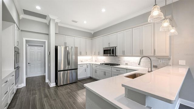 6911 RIVERSEDGE STREET CIRCLE, Bradenton, FL 34202