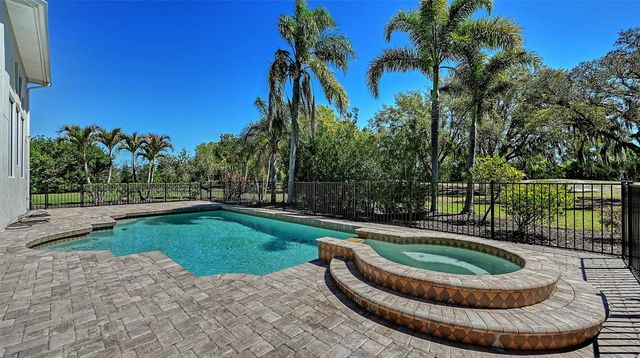 6911 RIVERSEDGE STREET CIRCLE, Bradenton, FL 34202