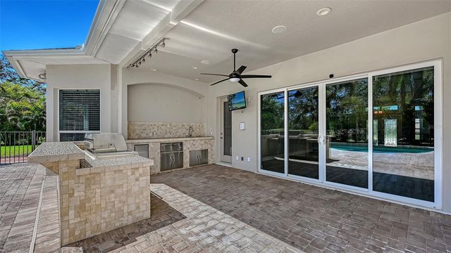 6911 RIVERSEDGE STREET CIRCLE, Bradenton, FL 34202