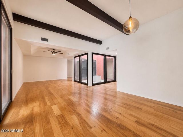 237 W DENTON Lane, Phoenix, AZ 85013