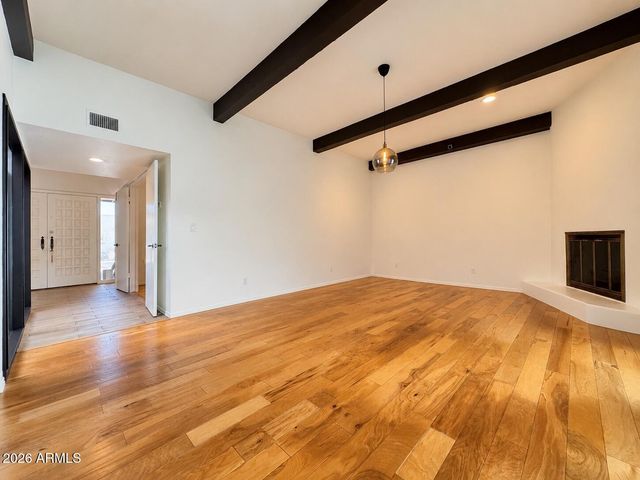 237 W DENTON Lane, Phoenix, AZ 85013