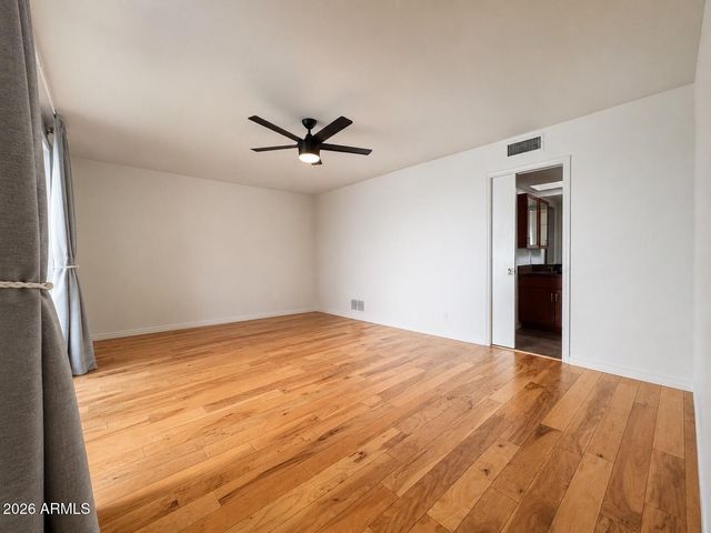 237 W DENTON Lane, Phoenix, AZ 85013
