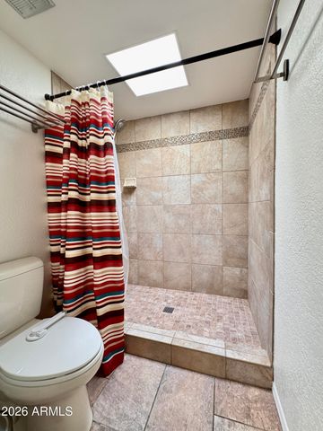 237 W DENTON Lane, Phoenix, AZ 85013