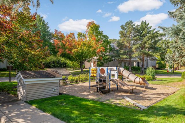 10935 Oregon Avenue S, Bloomington, MN 55438