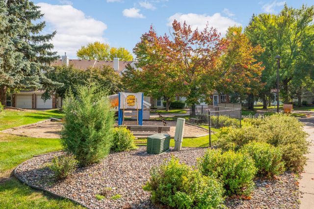 10935 Oregon Avenue S, Bloomington, MN 55438