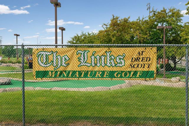 10935 Oregon Avenue S, Bloomington, MN 55438