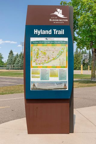 10935 Oregon Avenue S, Bloomington, MN 55438