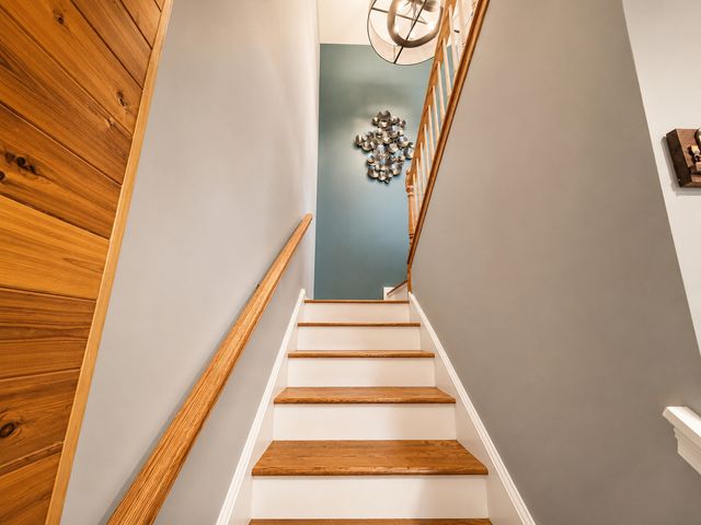 394 Broadmoor Lane, Bartlett, IL 60103