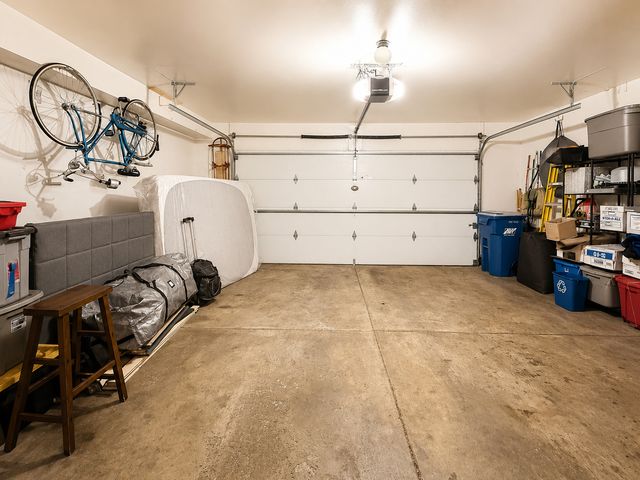 394 Broadmoor Lane, Bartlett, IL 60103