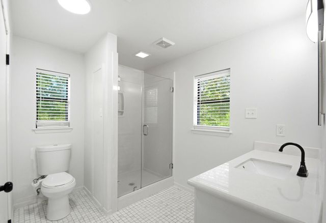 2011 Avenue T, Huntsville, TX 77340