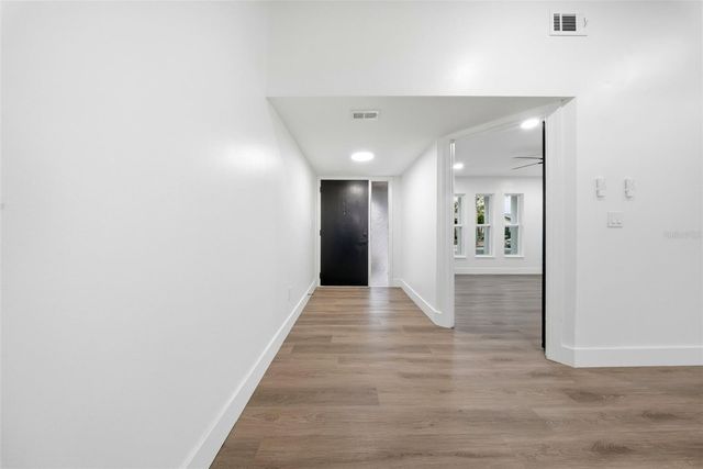 2014 SAN SEBASTIAN WAY S, Clearwater, FL 33763