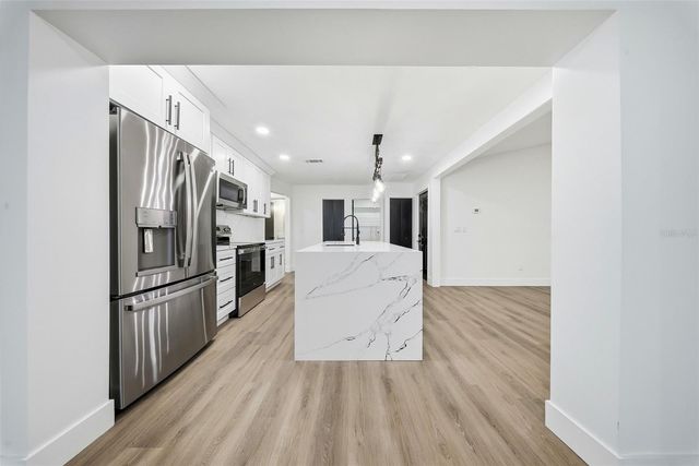 2014 SAN SEBASTIAN WAY S, Clearwater, FL 33763