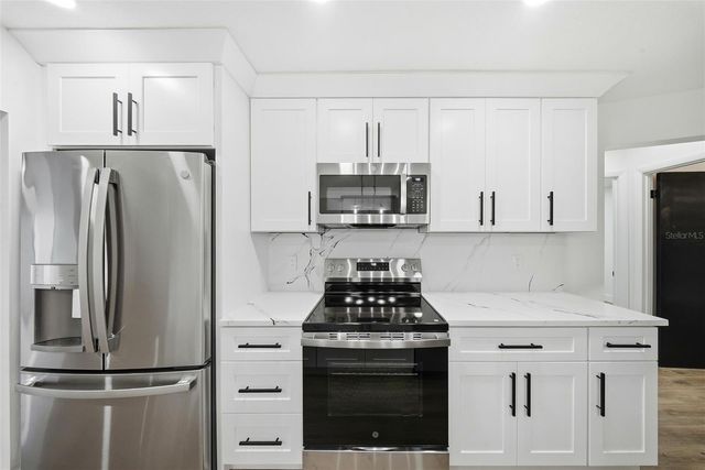 2014 SAN SEBASTIAN WAY S, Clearwater, FL 33763