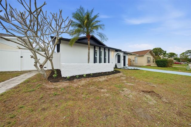 2014 SAN SEBASTIAN WAY S, Clearwater, FL 33763