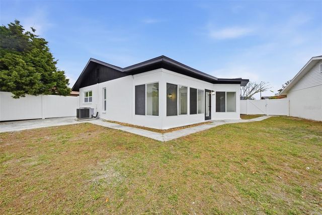 2014 SAN SEBASTIAN WAY S, Clearwater, FL 33763