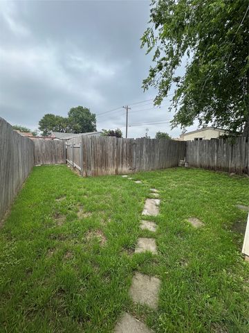 4632 Jenkins Circle, The Colony, TX 75056