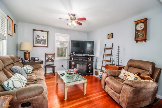 6 Thomas Lane, New Milford, CT 06776