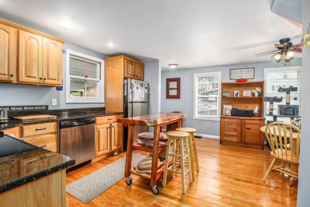 6 Thomas Lane, New Milford, CT 06776