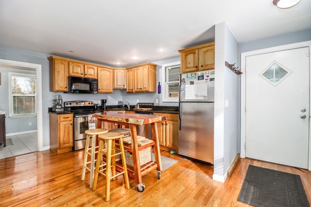 6 Thomas Lane, New Milford, CT 06776