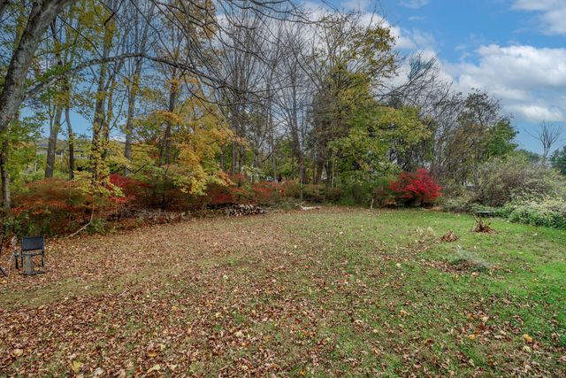 6 Thomas Lane, New Milford, CT 06776