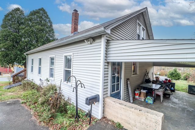 6 Thomas Lane, New Milford, CT 06776