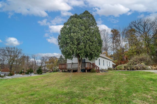 6 Thomas Lane, New Milford, CT 06776