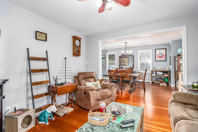 6 Thomas Lane, New Milford, CT 06776