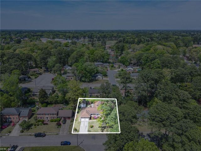 2918 Duke Of York DR, Chesapeake, VA 23321