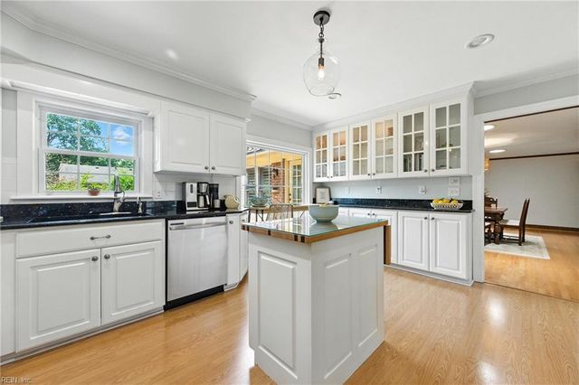2918 Duke Of York DR, Chesapeake, VA 23321