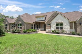 5217 Ruddy Duck Drive, College Station, TX 77845