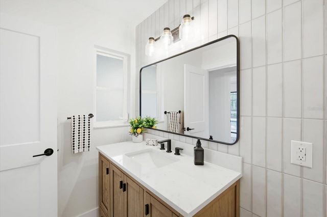 608 GLADSTONE LANE, Holmes Beach, FL 34217