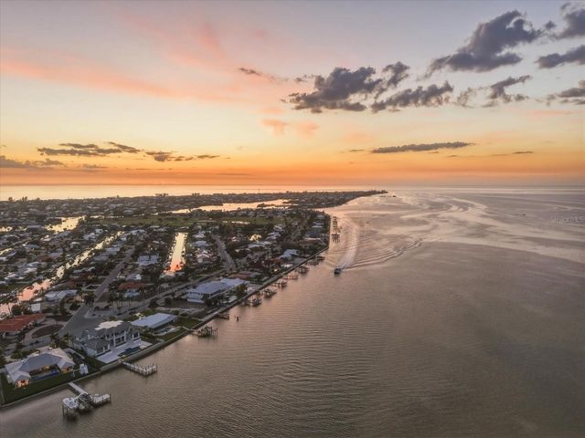 608 GLADSTONE LANE, Holmes Beach, FL 34217