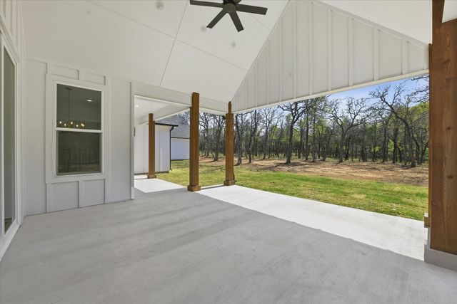 377 Oak Cove Court, Sunset, TX 76270