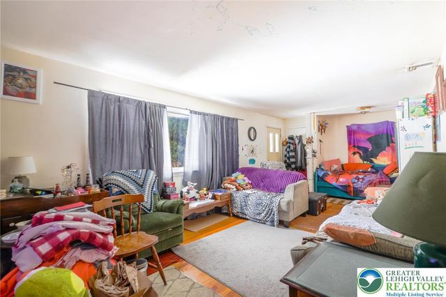 916 Race Street, Catasauqua Boro, PA 18032