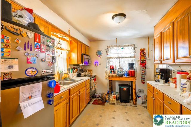 916 Race Street, Catasauqua Boro, PA 18032