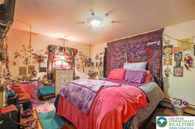 916 Race Street, Catasauqua Boro, PA 18032