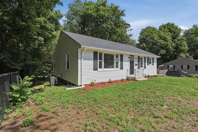 11 Dale Street, Spencer, MA 01562