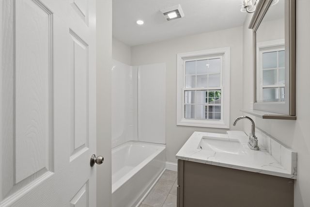 11 Dale Street, Spencer, MA 01562