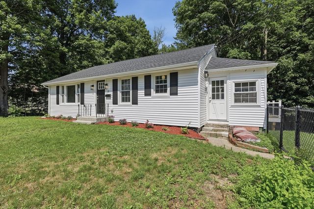 11 Dale Street, Spencer, MA 01562