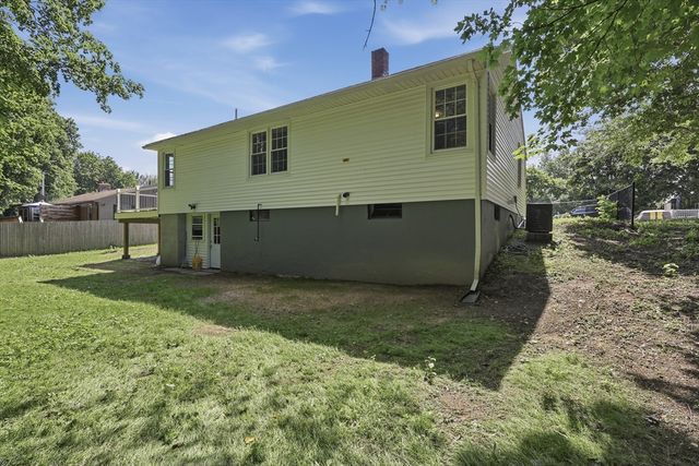 11 Dale Street, Spencer, MA 01562