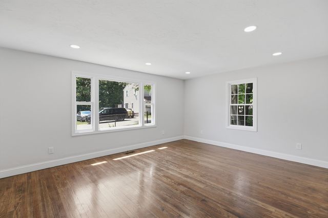 11 Dale Street, Spencer, MA 01562