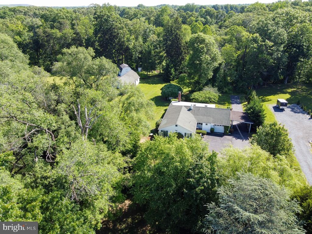 1009 POTTS MILL RD, Bordentown, NJ 08505