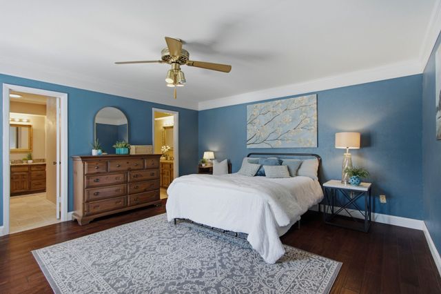 2940 S Creekwood Drive, Grapevine, TX 76051
