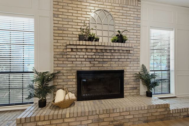 2940 S Creekwood Drive, Grapevine, TX 76051