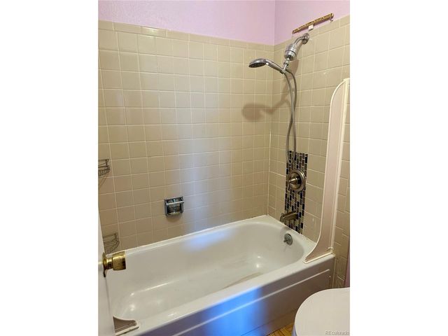 1304 S Parker Rd 261, Denver, CO 80231