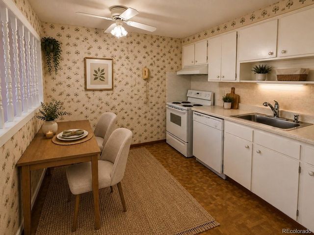 1304 S Parker Rd 261, Denver, CO 80231